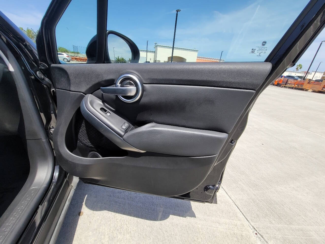 Used 2017 FIAT 500X Lounge w/ Lounge Premium Package (FWD) image 37
