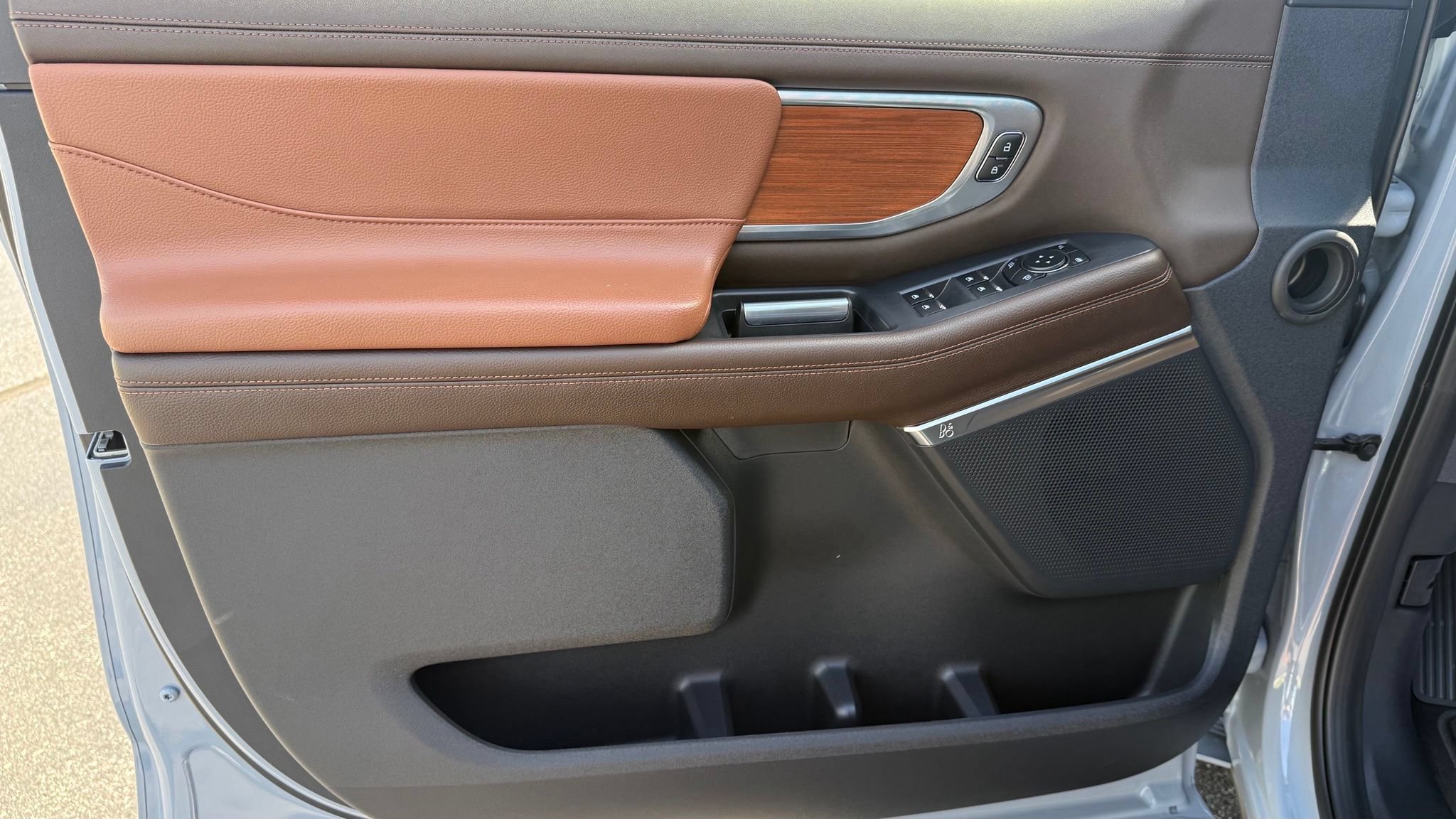 Used 2025 Ford Expedition King Ranch AWD/4WD image 42