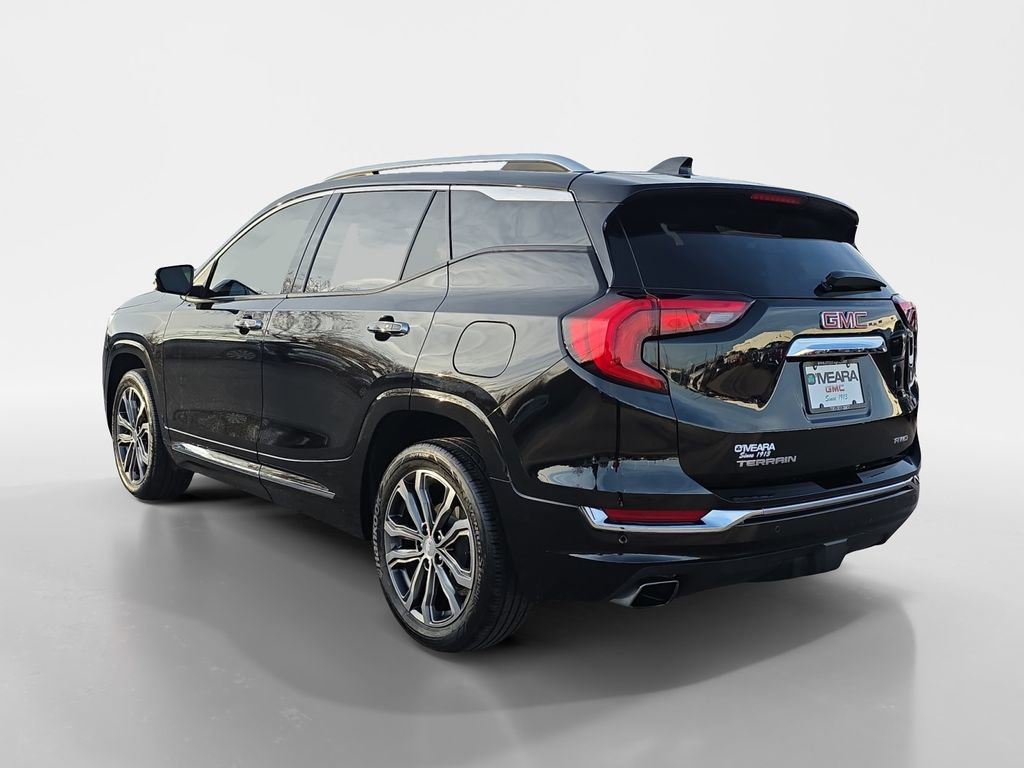 Used 2020 GMC Terrain Denali w/ Denali Premium Package image 3