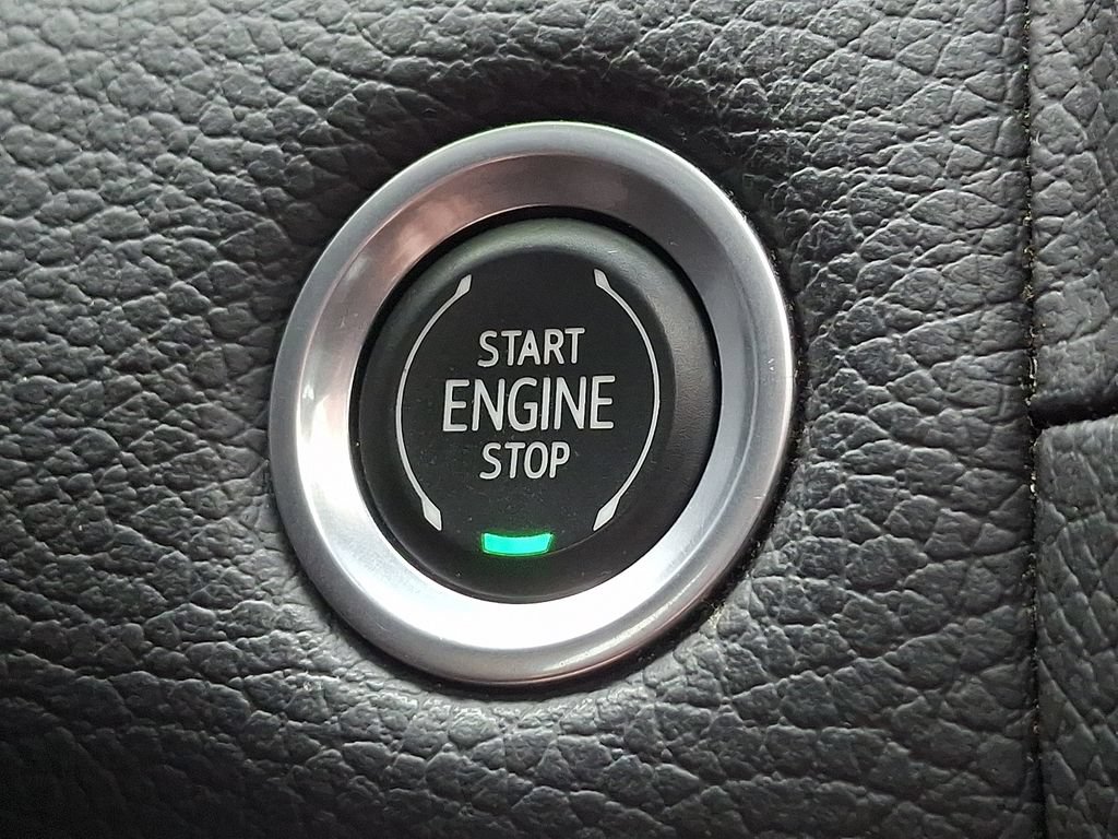Used 2022 GMC Yukon Denali AWD/4WD image 28
