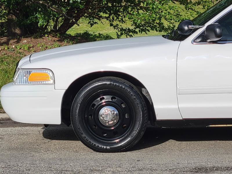 Used 2010 Ford Crown Victoria Police Interceptor RWD image 14