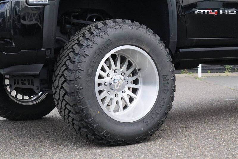 Used 2025 GMC Sierra 3500 AT4 w/ AT4 Premium Plus Package AWD/4WD image 14