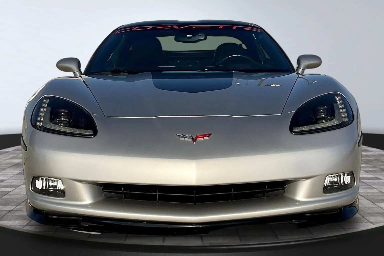 Used 2005 Chevrolet Corvette Coupe w/ Preferred Equipment Group RWD image 2
