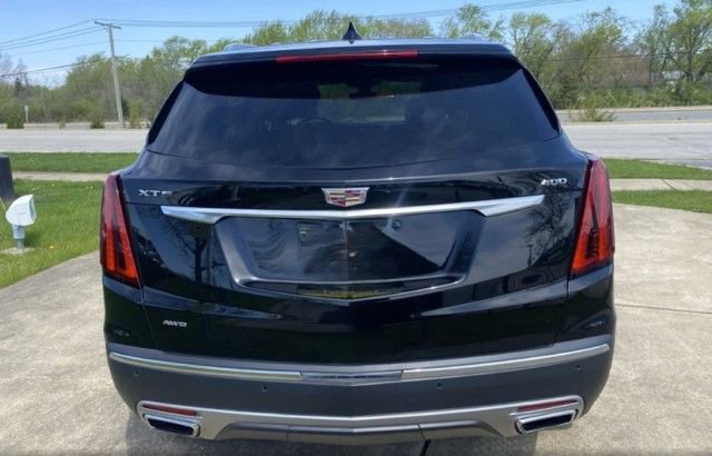 Used 2023 Cadillac XT5 Premium Luxury w/ Technology Package AWD/4WD image 6
