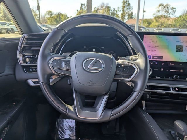 Used 2025 Lexus RX 450h AWD w/ Convenience Package image 17