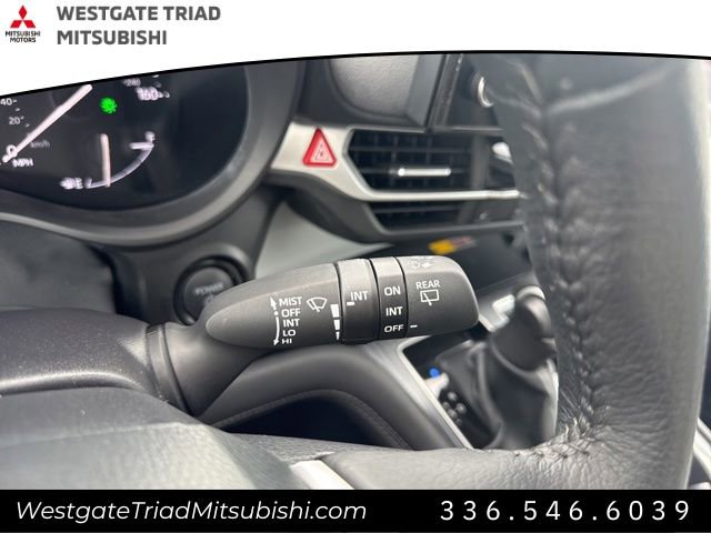 Used 2025 Toyota Sienna XLE FWD image 12