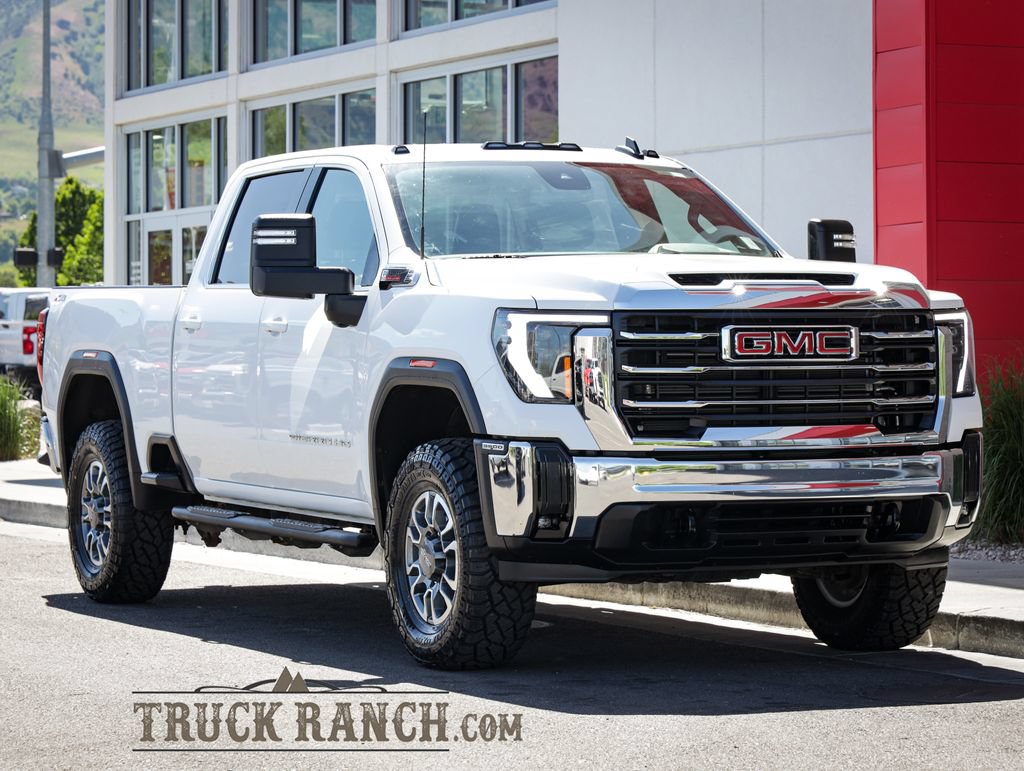 Used 2025 GMC Sierra 3500 SLE w/ SLE Convenience Package AWD/4WD image 1
