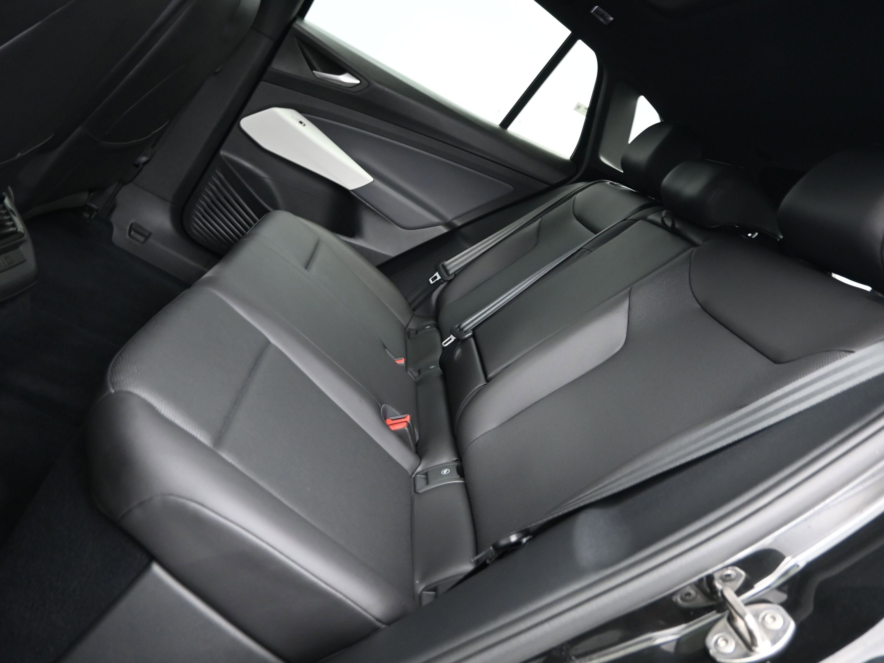 Used 2021 Volkswagen ID.4 1st Edition w/ ID.4 Protection Package image 11