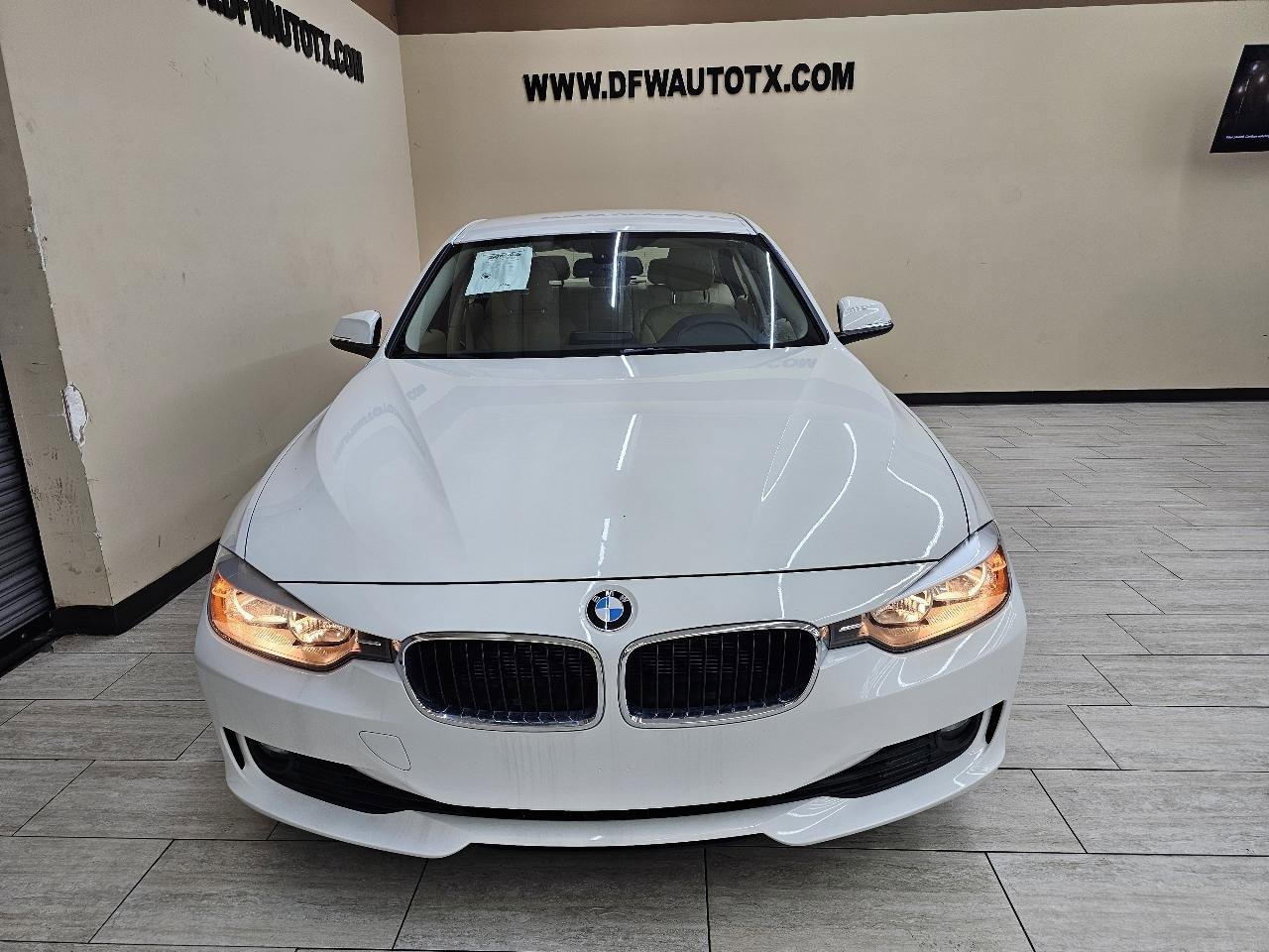 Used 2014 BMW 328i Sedan RWD image 4