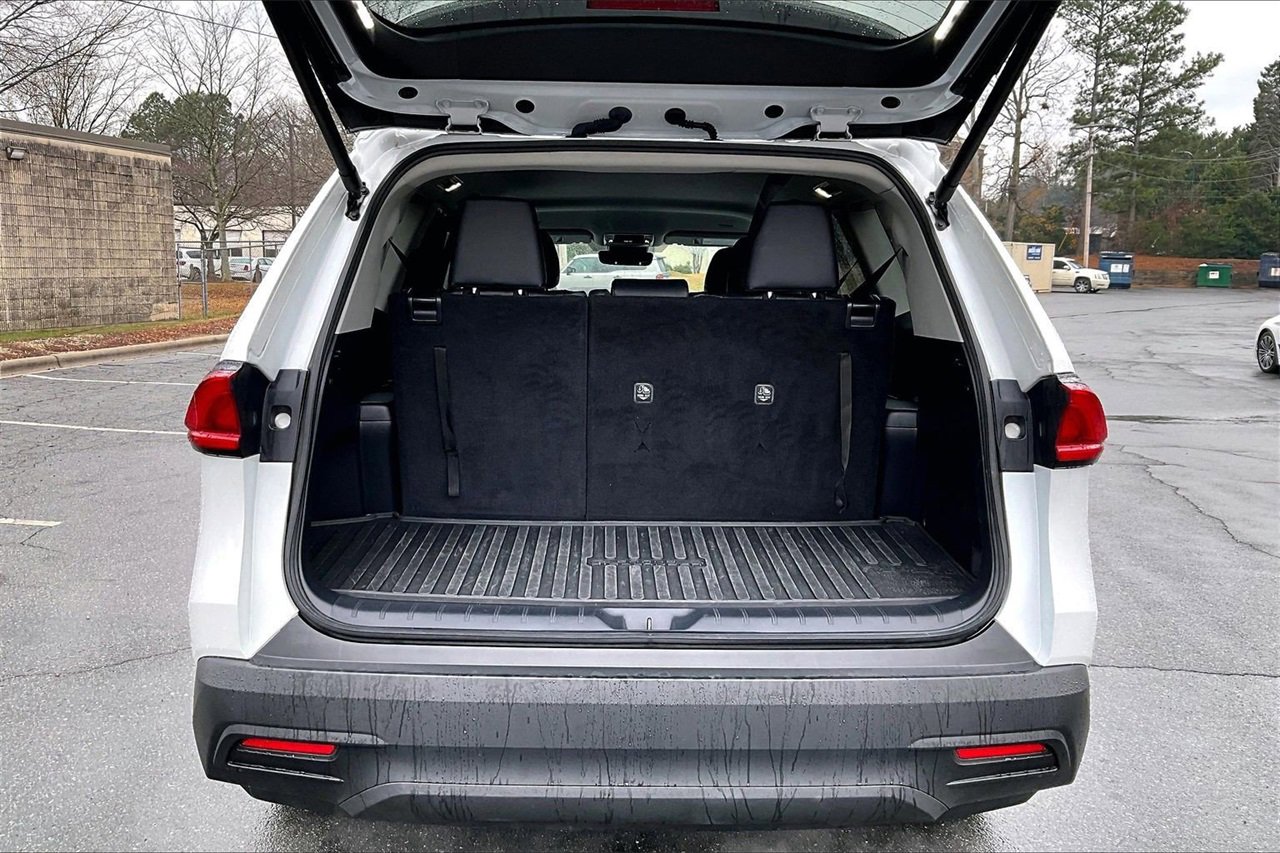 Used 2024 Toyota Grand Highlander Limited image 24