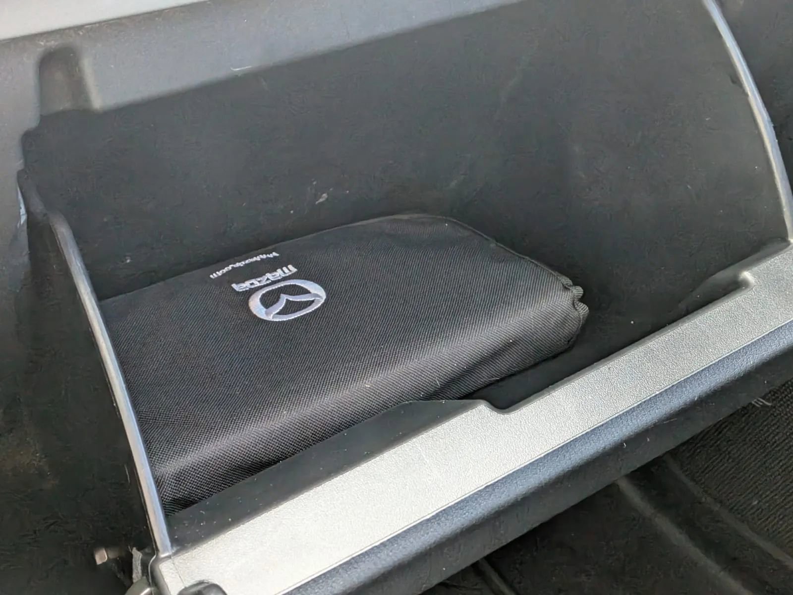 Used 2018 MAZDA MAZDA3 Touring FWD image 16