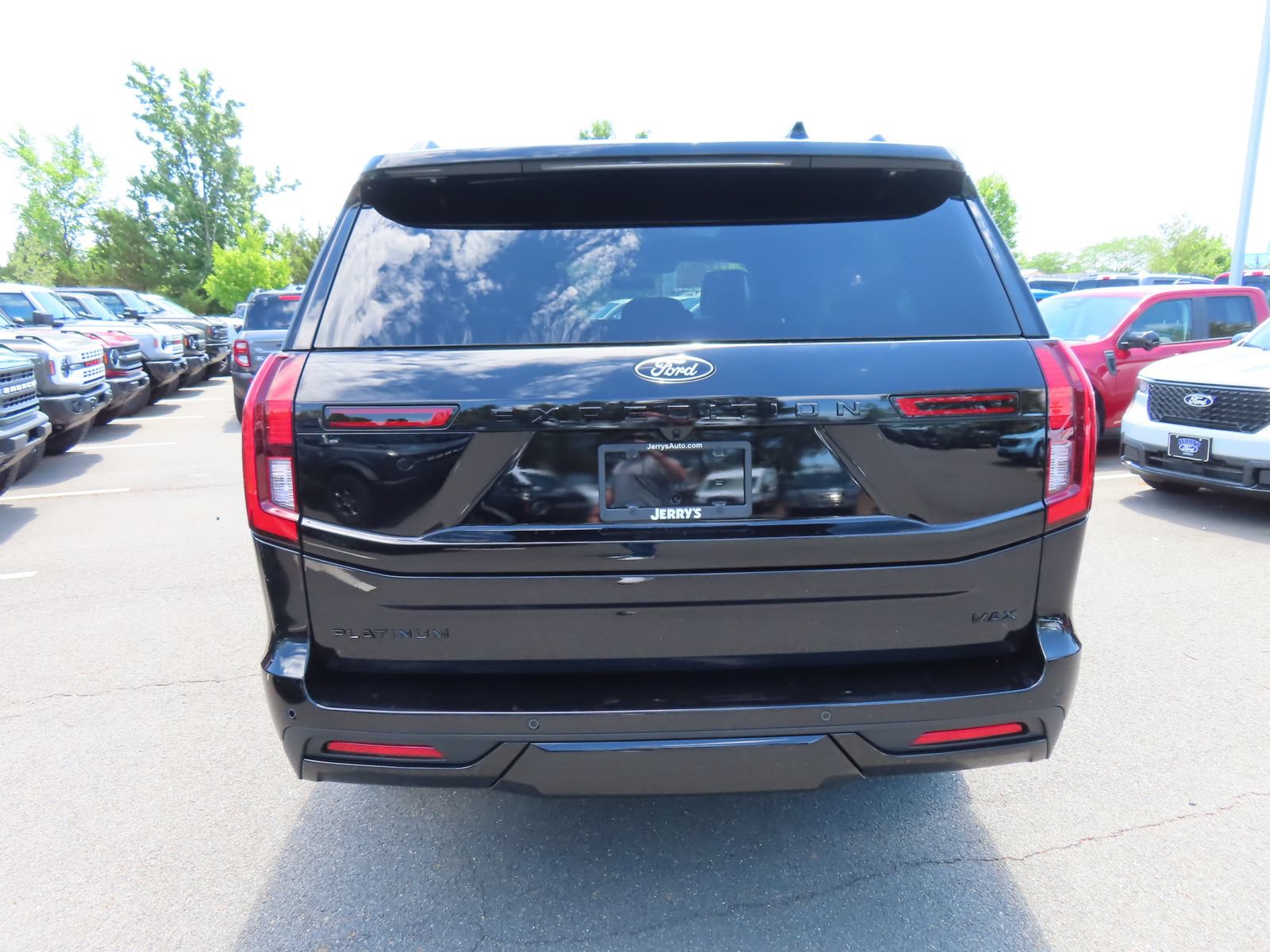 New 2026 Ford Expedition Max Platinum w/ Stealth Appearance Package AWD/4WD image 5
