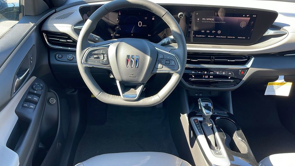 New 2025 Buick Envista Avenir image 15
