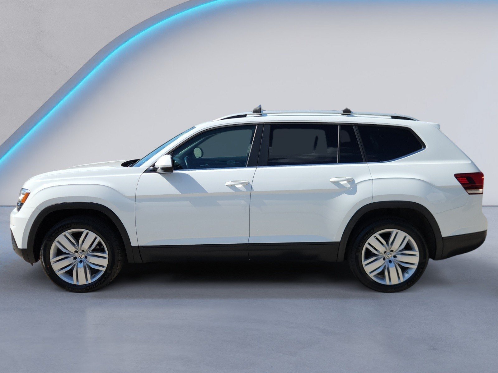 Used 2019 Volkswagen Atlas SE w/ Towing Package FWD image 6
