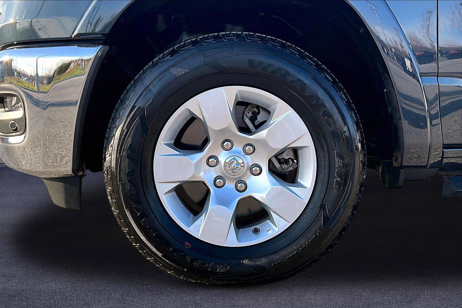 Used 2025 RAM 1500 Big Horn image 36