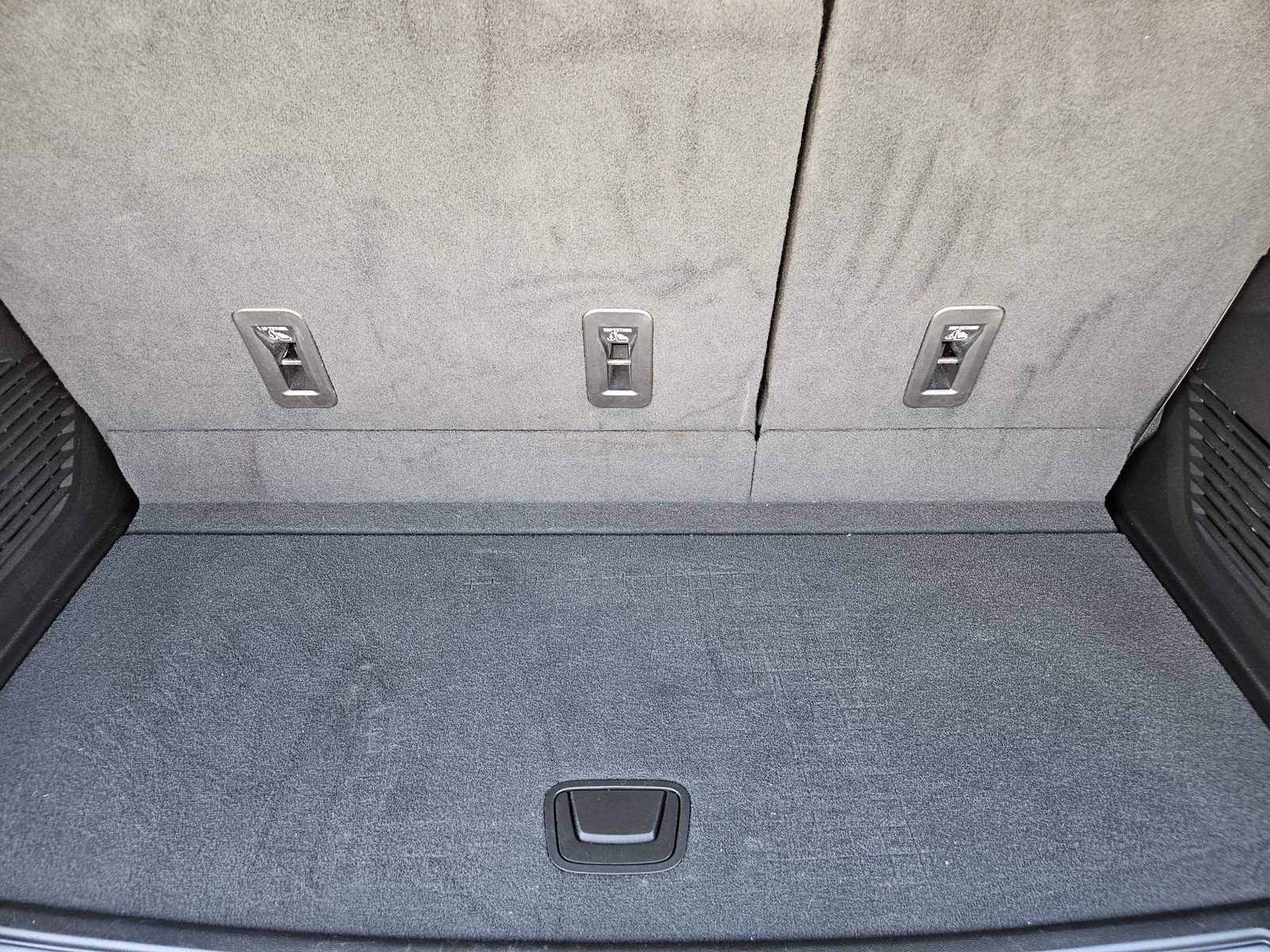 Certified 2023 Chevrolet Tahoe Z71 w/ Luxury Package AWD/4WD image 34