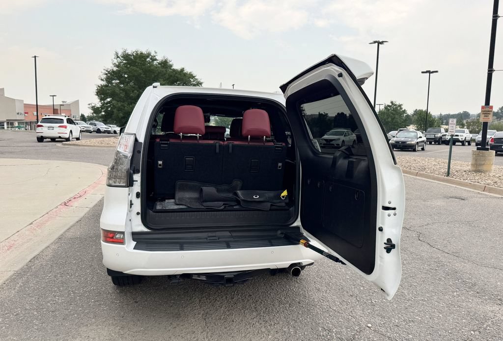 Used 2021 Lexus GX 460 Premium w/ Premium Package AWD/4WD image 8