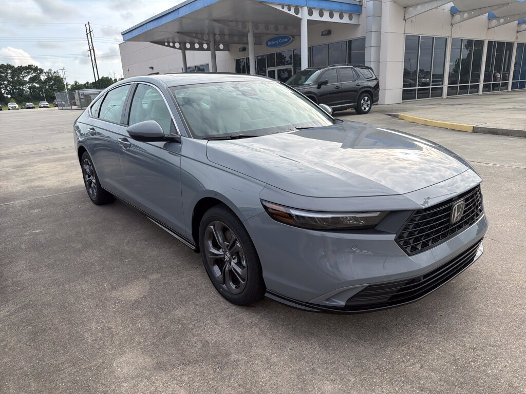 New 2026 Honda Accord EX-L image 3
