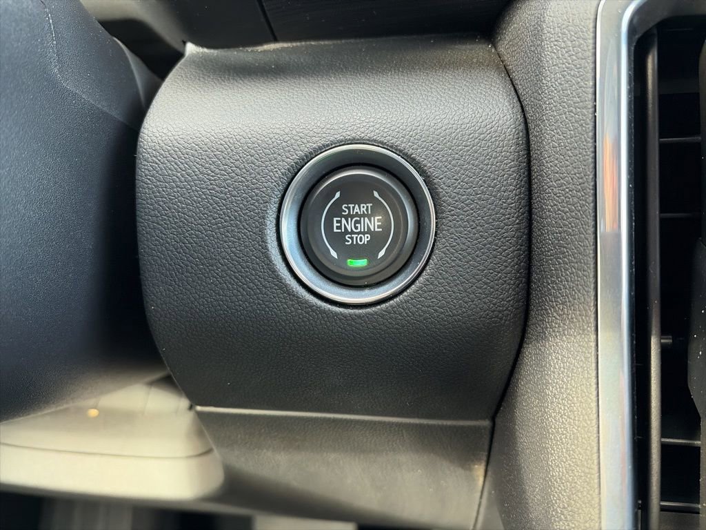 Used 2025 GMC Acadia Elevation image 24