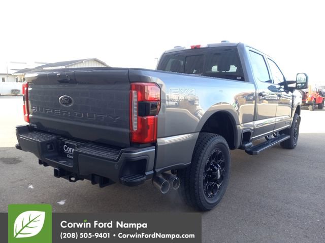 New 2026 Ford F250 Lariat w/ Black Appearance Package AWD/4WD video 3