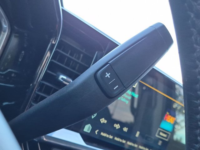 Used 2022 Chevrolet Silverado 1500 LT RWD image 11