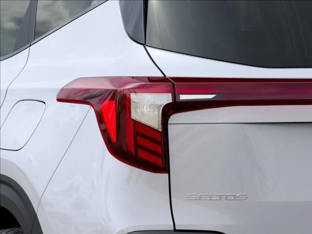 New 2026 Kia Seltos S FWD image 11
