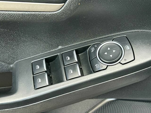 Used 2022 Ford Escape SE w/ Convenience Package FWD image 13