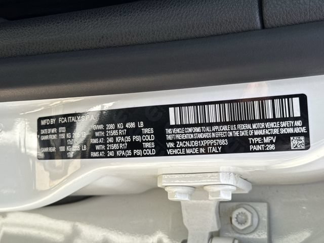 Used 2023 Jeep Renegade Latitude AWD/4WD image 33