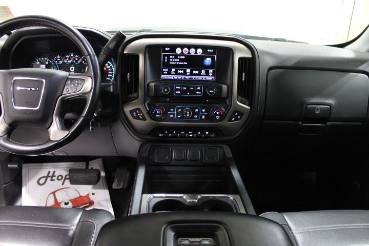 Used 2017 GMC Sierra 2500 Denali w/ Duramax Plus Package AWD/4WD image 30