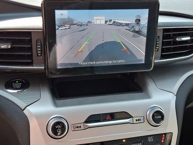 Used 2021 Ford Explorer XLT w/ Equipment Group 202A image 18