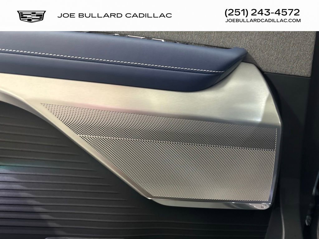 New 2026 Cadillac Vistiq Premium Luxury w/ LPO, Floor Liner Package image 9