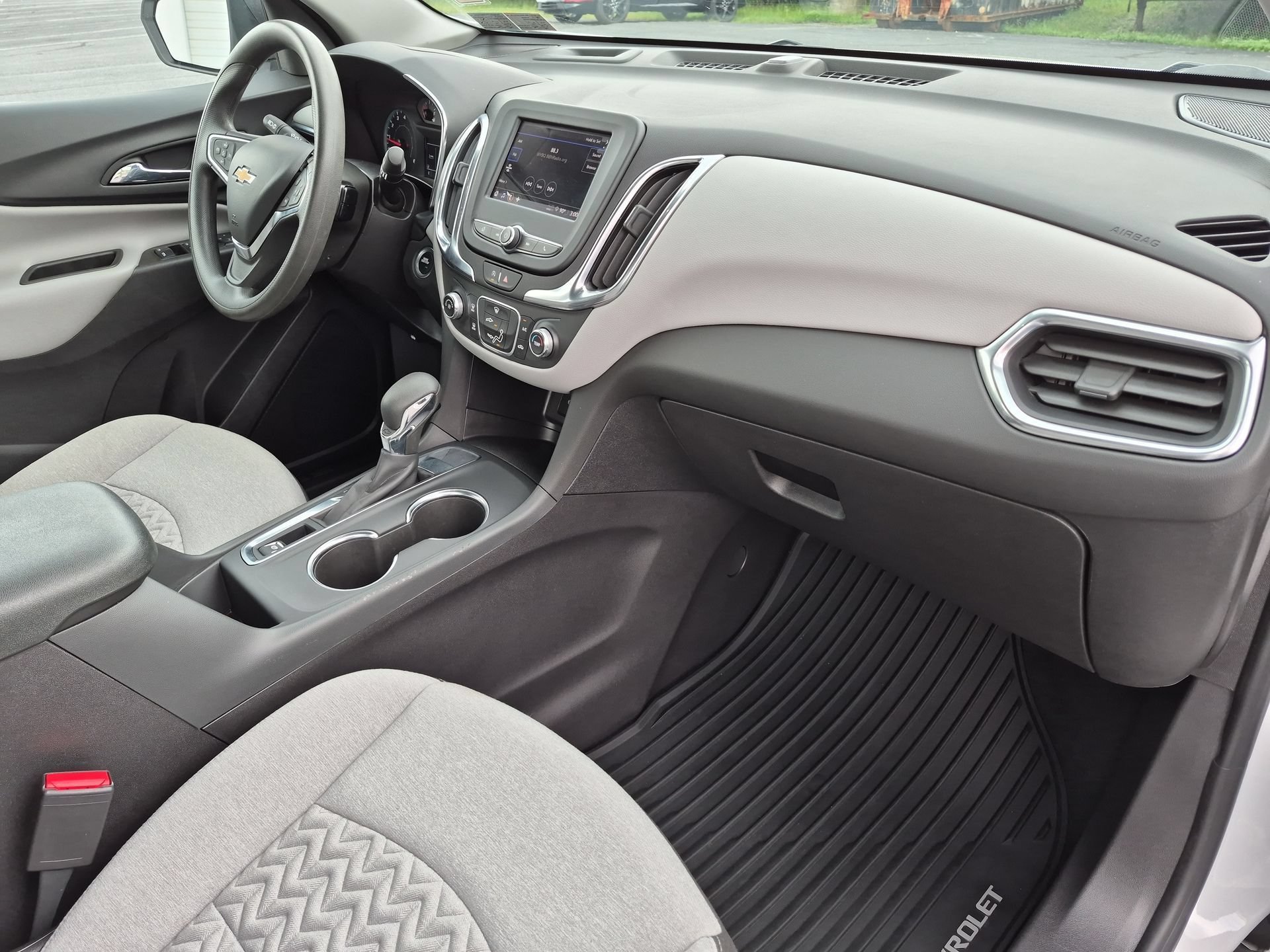 Certified 2024 Chevrolet Equinox LS FWD image 29