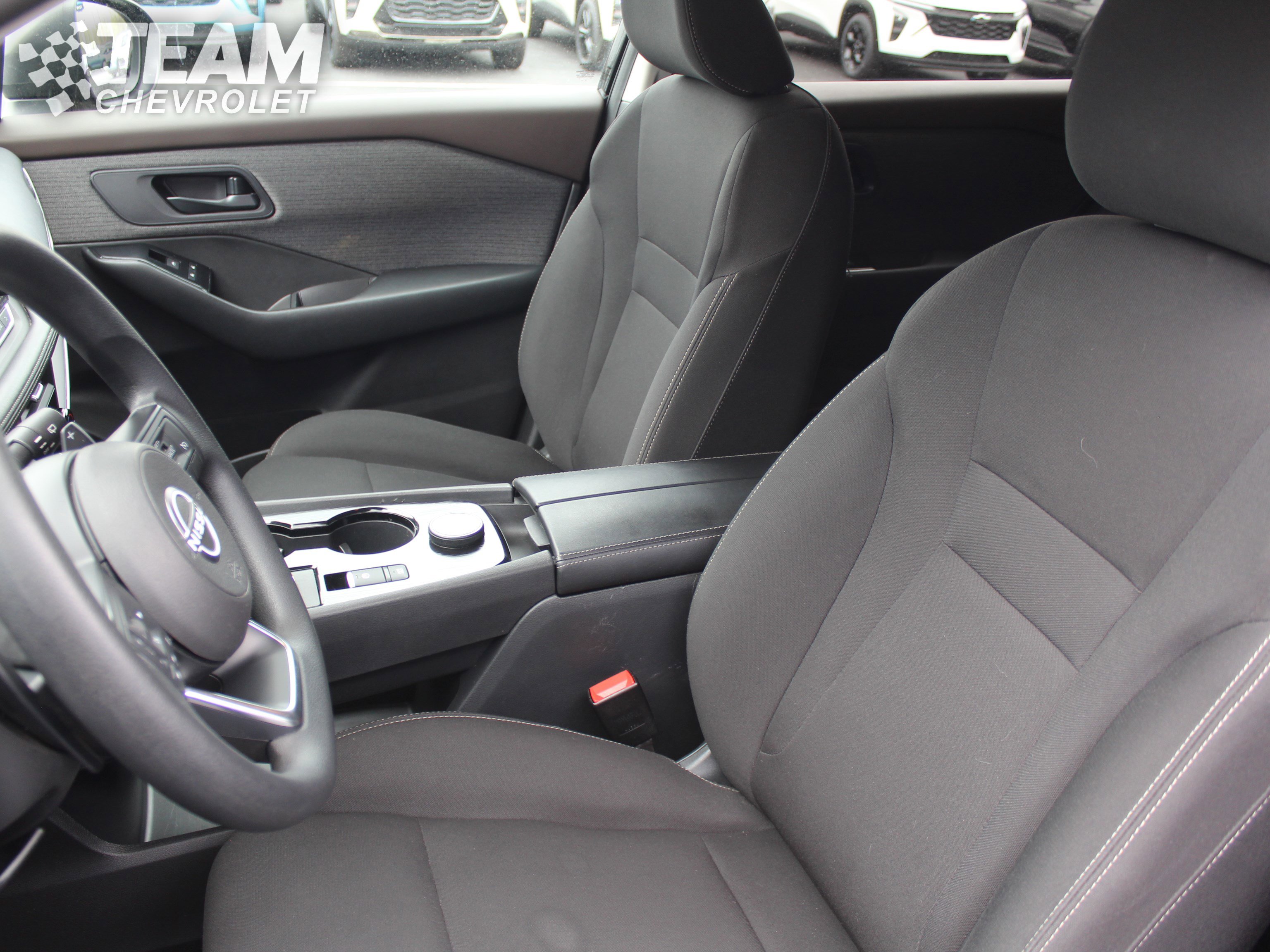 Used 2023 Nissan Rogue S AWD/4WD image 11