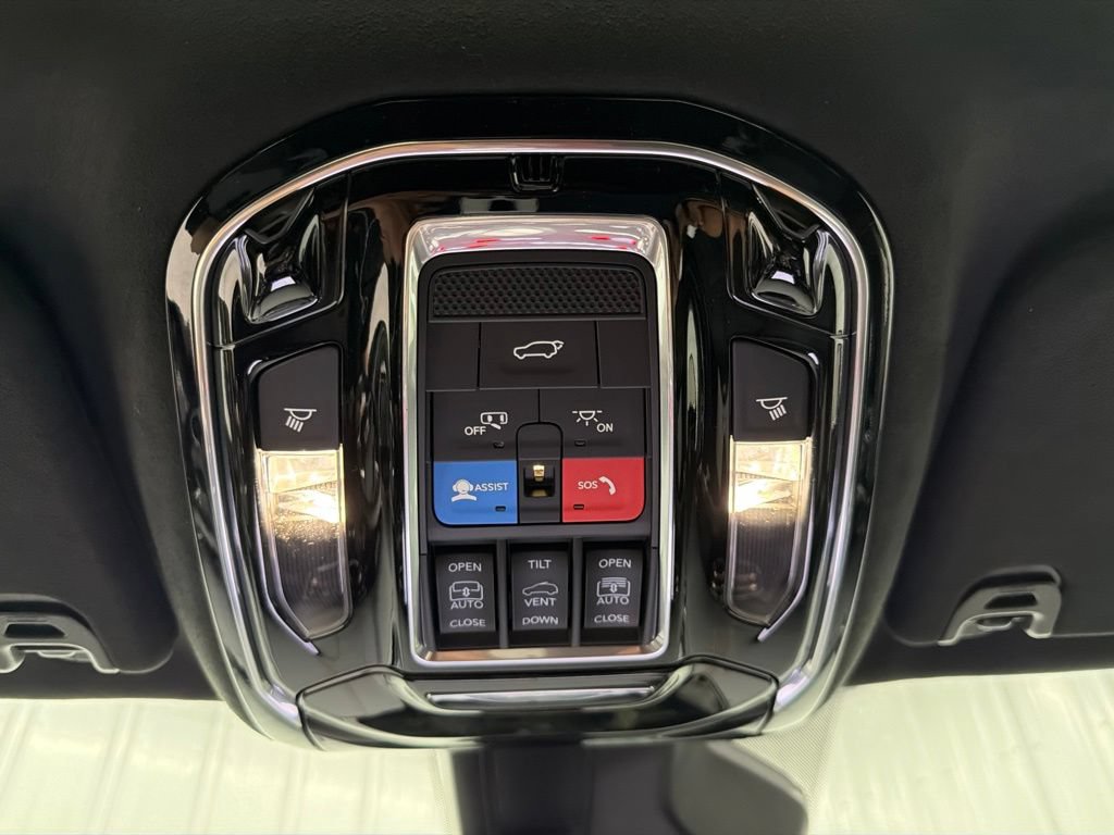 New 2026 Jeep Grand Wagoneer L Summit AWD/4WD image 35