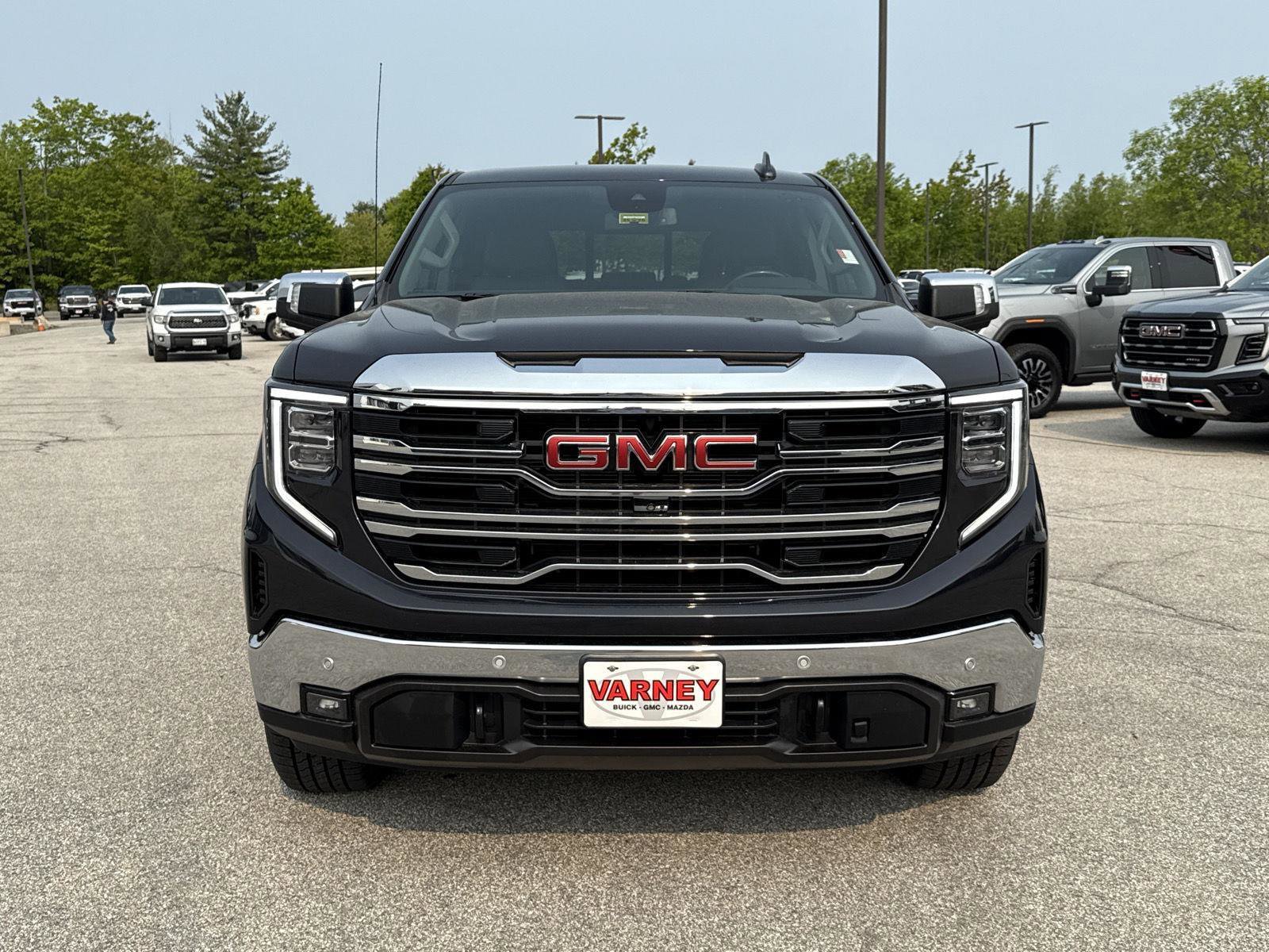 Used 2022 GMC Sierra 1500 SLT w/ SLT Premium Plus Package image 2