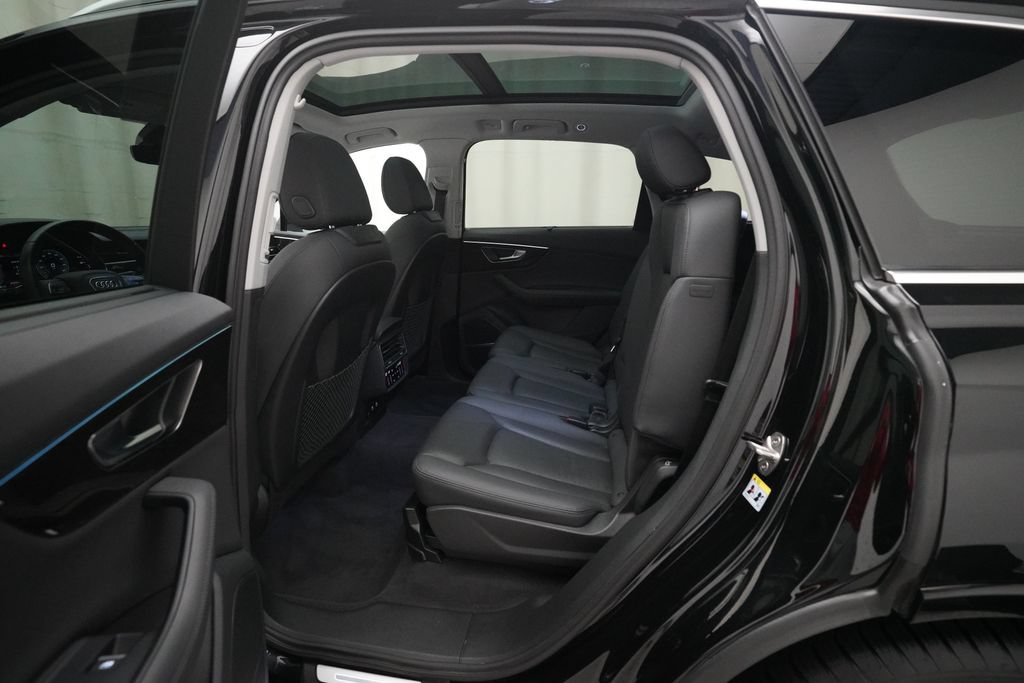 Certified 2023 Audi Q7 3.0T Prestige w/ Prestige Package AWD/4WD image 16