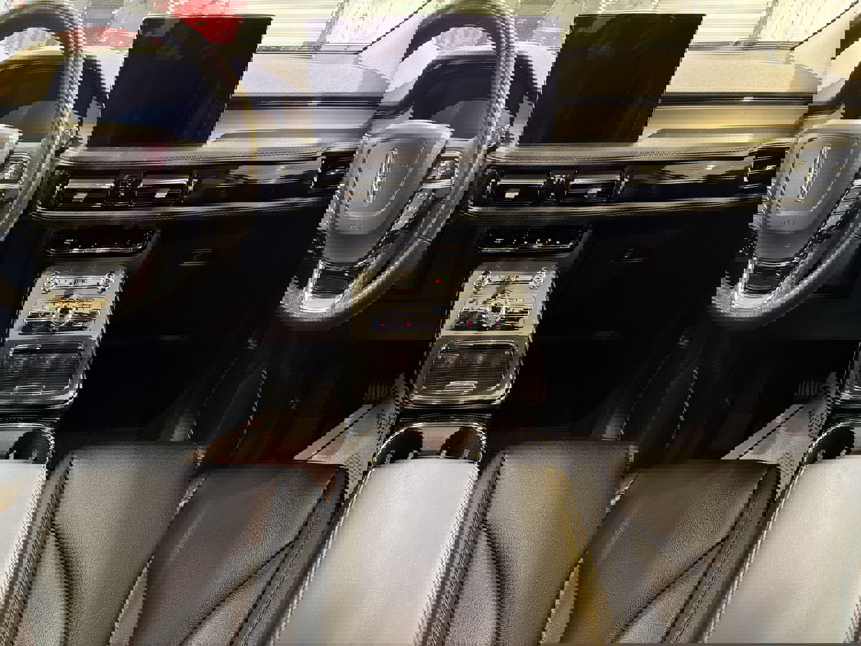 Used 2023 Lincoln Nautilus FWD image 21