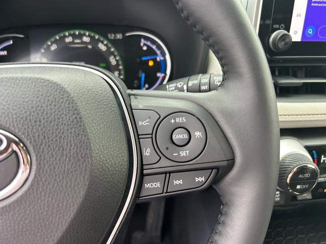 Used 2023 Toyota RAV4 XLE image 18