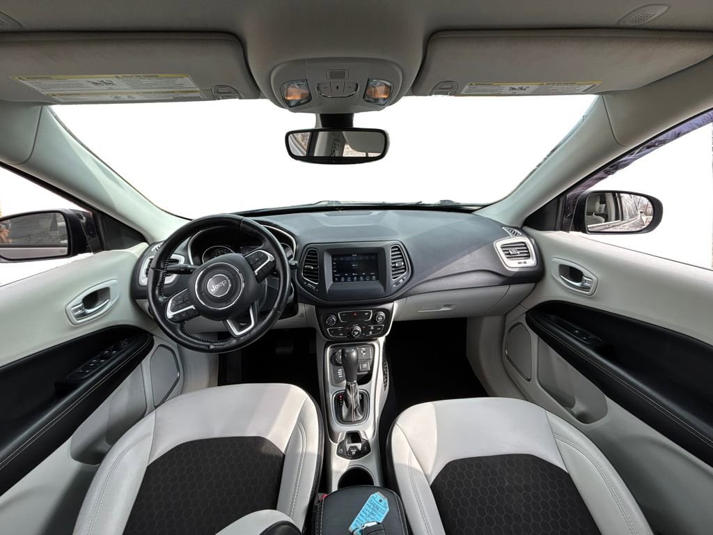 Used 2021 Jeep Compass Latitude w/ Convenience Group image 17