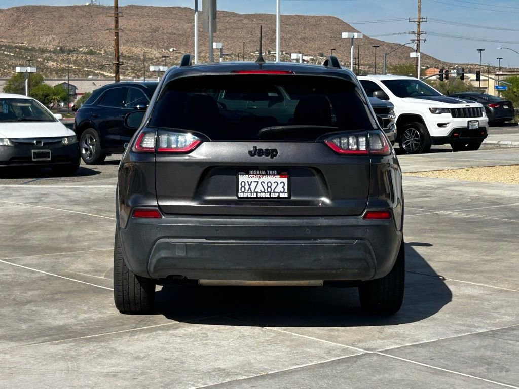 Used 2021 Jeep Cherokee Latitude Plus image 6