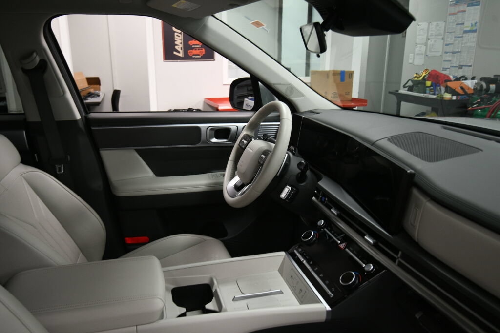 Used 2026 Hyundai Santa Fe SEL AWD/4WD image 27