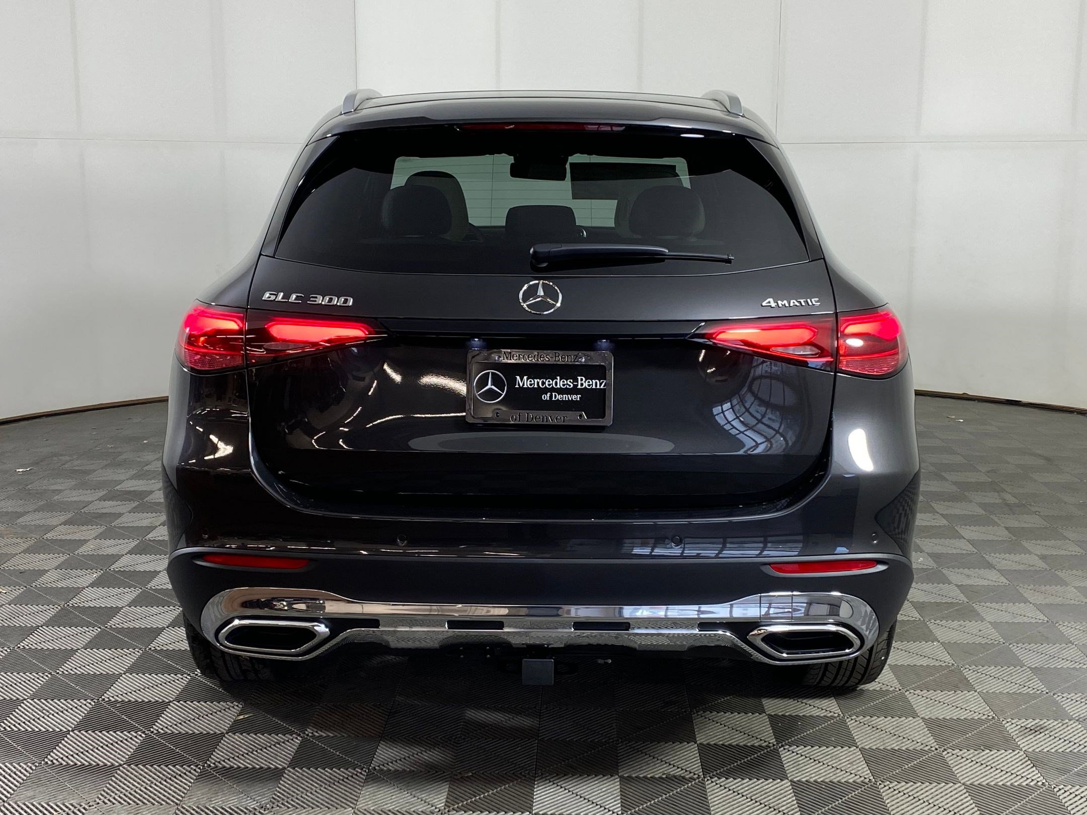 Used 2026 Mercedes-Benz GLC 300 4MATIC image 9