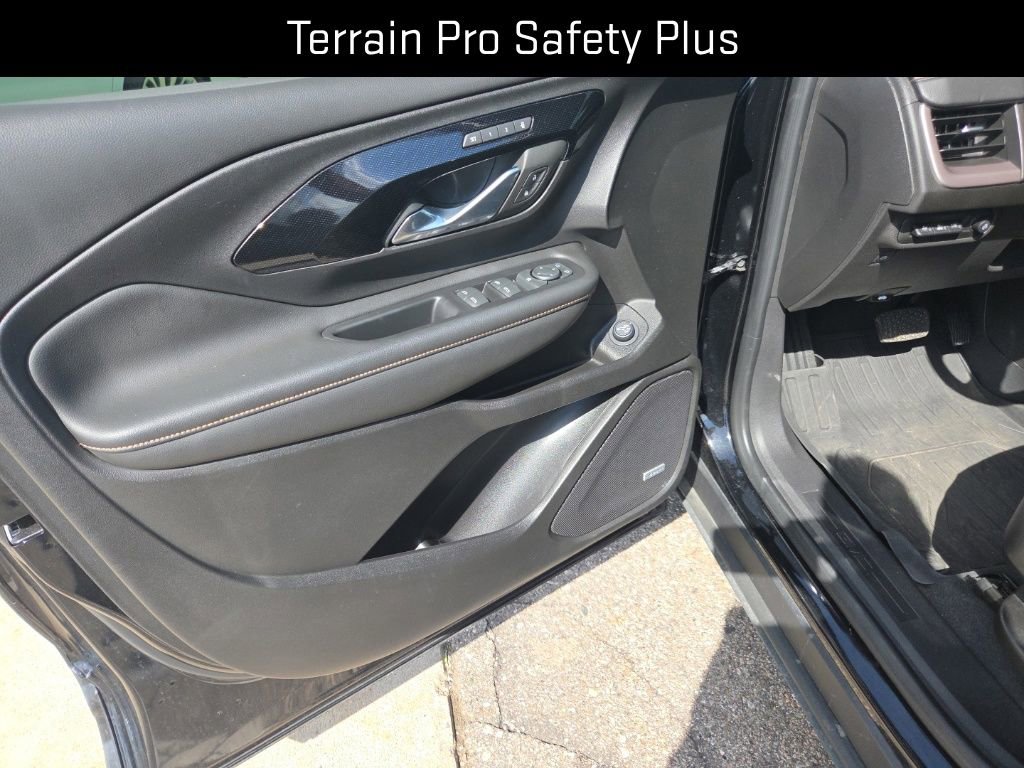 Certified 2023 GMC Terrain AT4 w/ Infotainment Package II AWD/4WD image 16