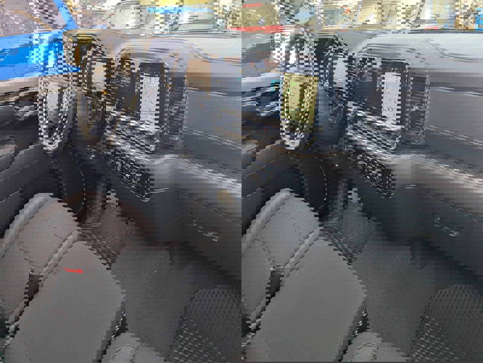 Used 2023 Chevrolet Silverado 1500 LT image 12