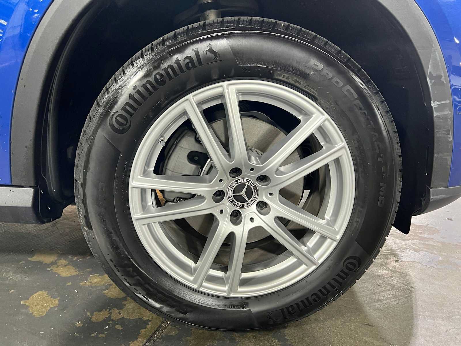 Used 2025 Mercedes-Benz GLC 300 image 9