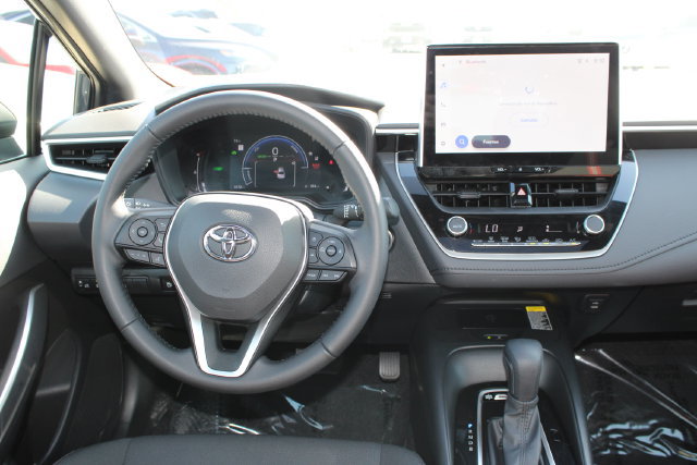 Used 2025 Toyota Corolla SE w/ SE Premium Package FWD image 14