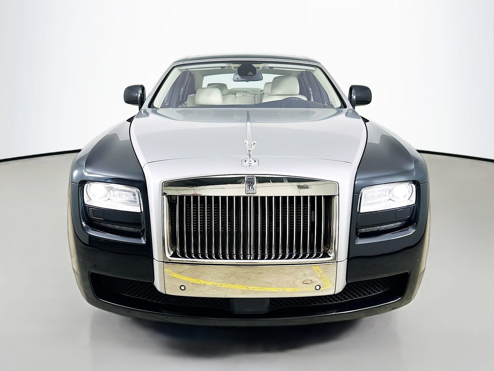 Used 2010 Rolls-Royce Ghost RWD image 2