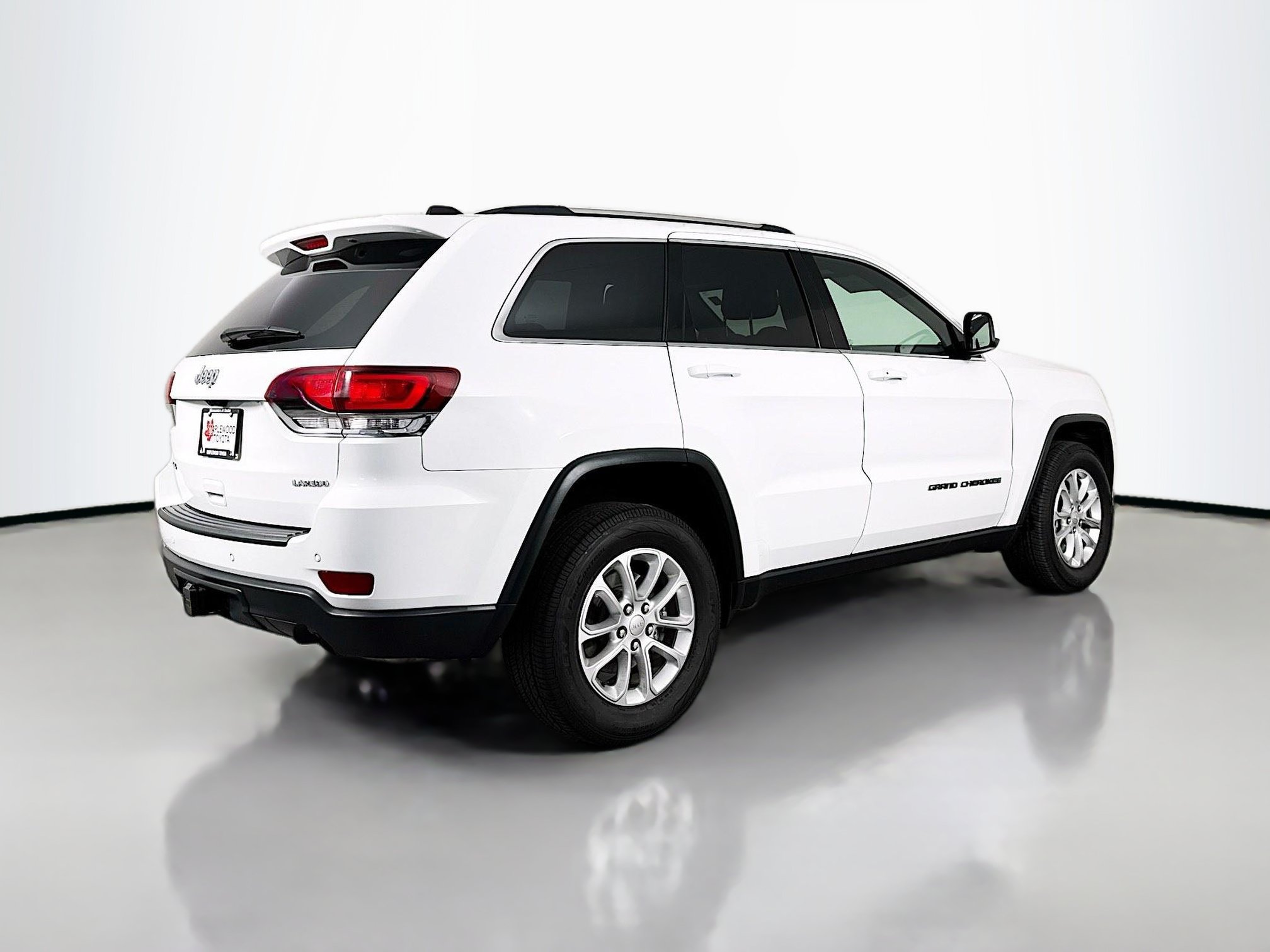 Used 2021 Jeep Grand Cherokee Laredo X AWD/4WD image 7