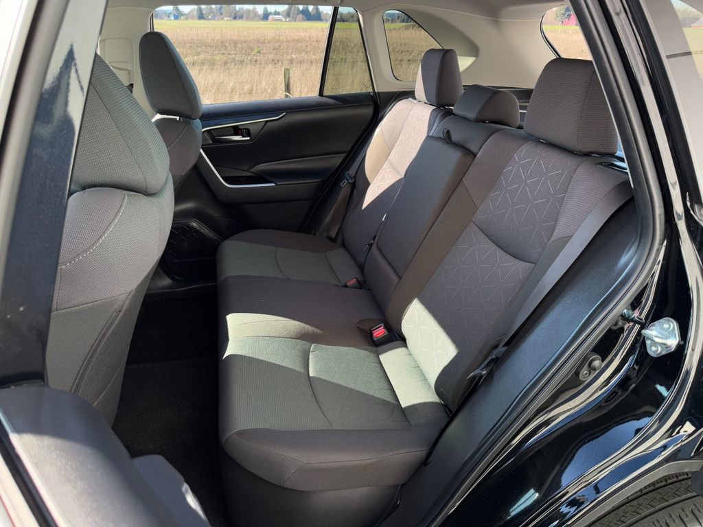 Certified 2025 Toyota RAV4 XLE image 22