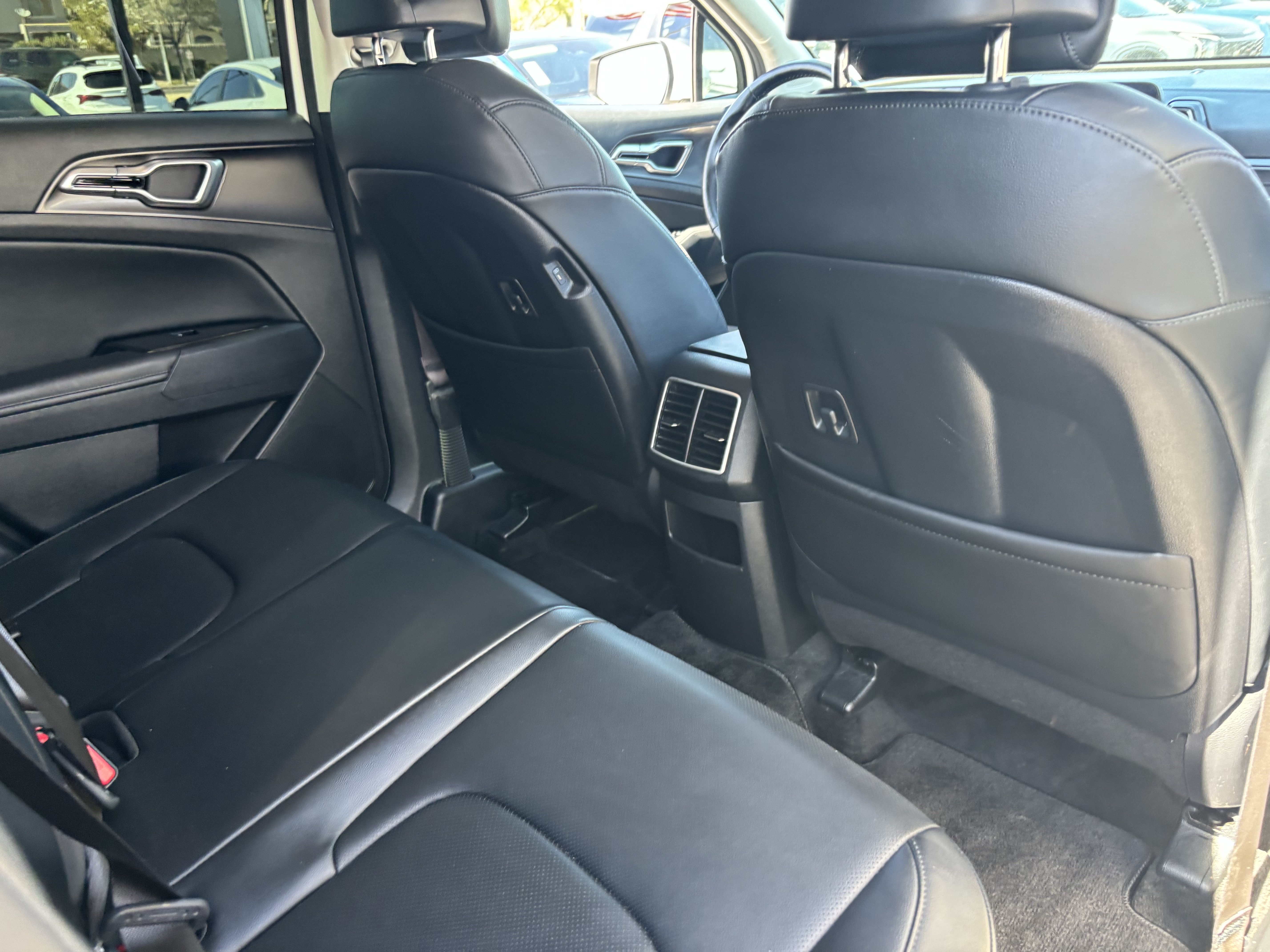 Certified 2023 Kia Sportage EX AWD/4WD image 11